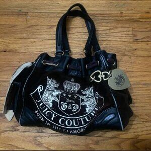 SALE.   Juicy Couture black 🖤 daydreamer bag